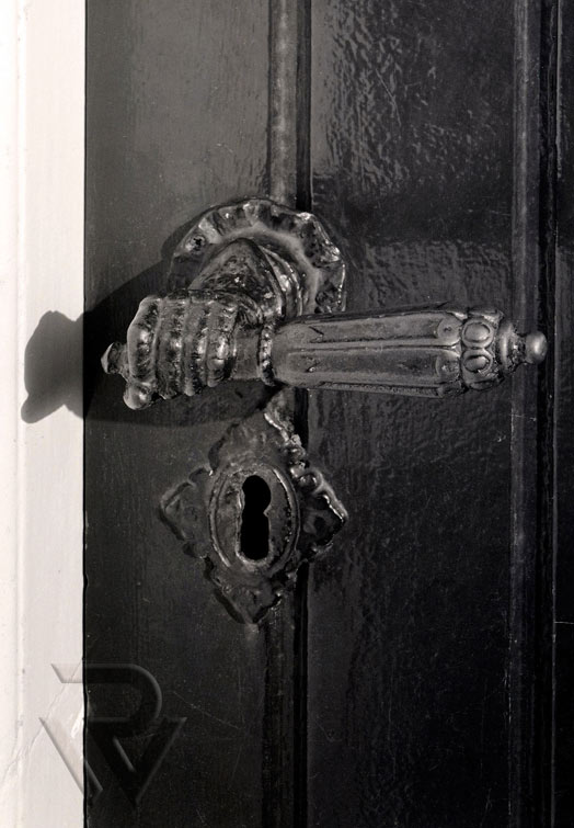 Reno-Walter_Sacrale-Fotografie__Eingangstür-Reformierte-Kirche-Upleward--_5